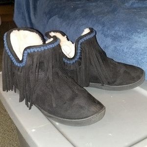 *SOLD* Black Fringe Suede Booties